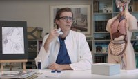 DESITIN kooperiert mit Dr. med. Johannes Wimmer: Dreiteilige Videoserie mit dem bekannten TV-Arzt zum Thema Clusterkopfschmerz veröffentlicht 