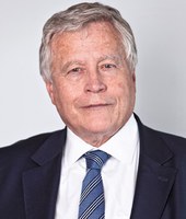 Im Amt bestätigt: Prof. Dr. Norbert Klusen erneut zum Kuratoriumsvorsitzenden der Stiftung Gesundheit berufen