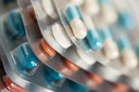 In Davos: Pharmaunternehmen und -verbände verstärken Engagement gegen Antibiotika-Resistenzen