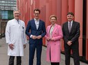Ministerpräsident Wüst und Wissenschaftsministerin Brandes zu Besuch an der Uniklinik
