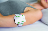 NightWatch: Neues Wearable lässt Epilepsiepatienten und Angehörige beruhigt schlafen