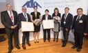 Sanofi zeichnet innovative Krankenhausapotheker aus: Kliniken Mainz und München teilen sich den Preis 